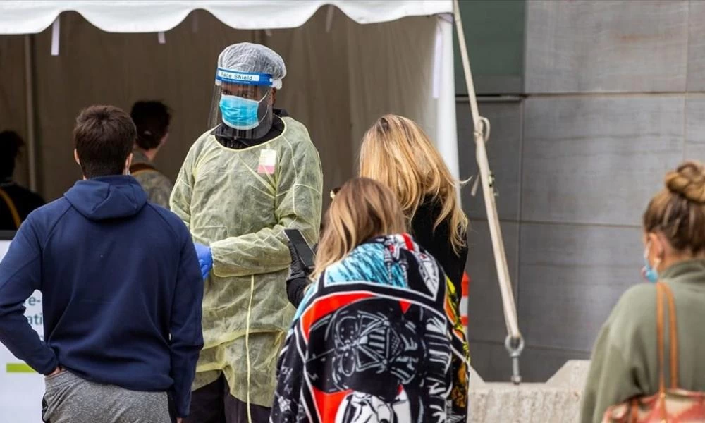 Καναδάς: «Έσπασε» το φράγμα του 1 εκατ. κρουσμάτων